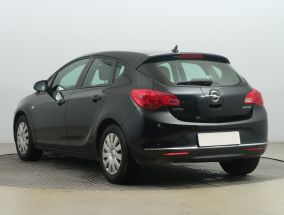 Opel Astra - 2013