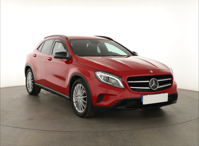 Mercedes-Benz GLA 2014