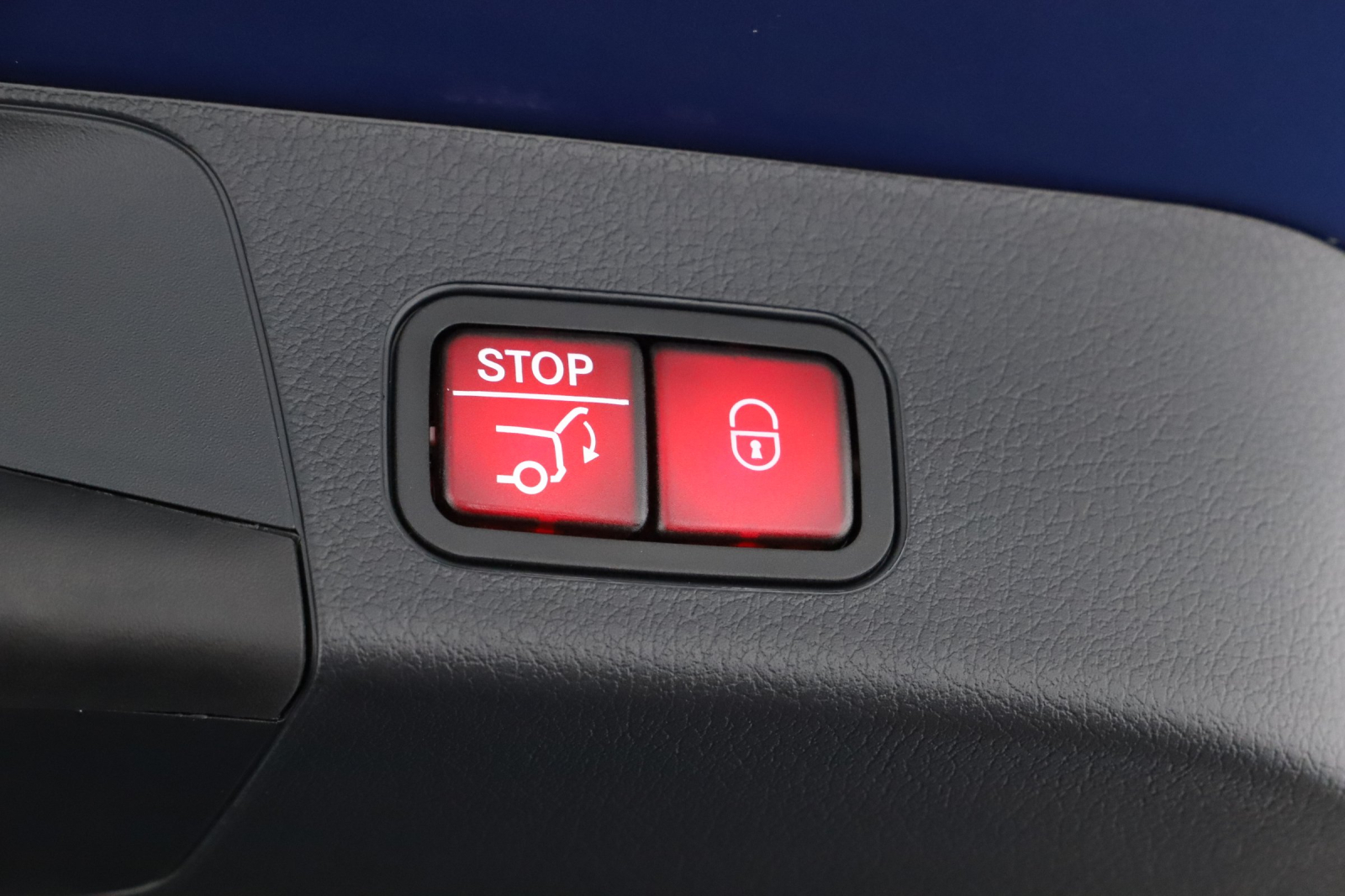 Mercedes - Benz GLB - 2025