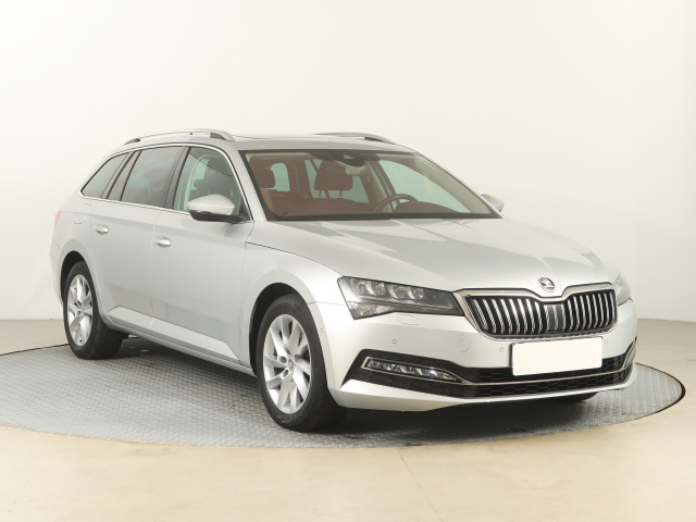 Škoda Superb 2022