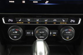 Volkswagen Passat - 2019