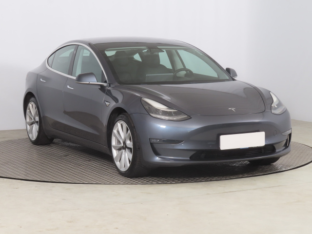 Tesla Model 3 2019