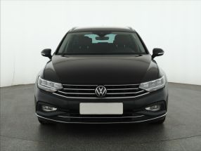 Volkswagen Passat - 2021