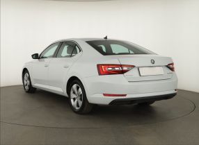 Skoda Superb - 2015