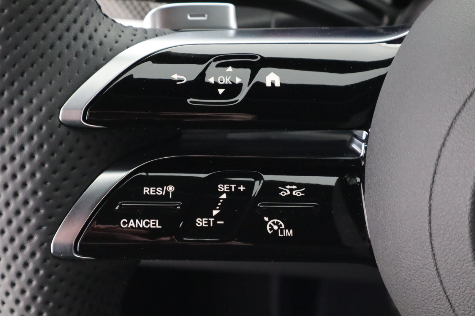 Mercedes - Benz GLC Coupe - 2025