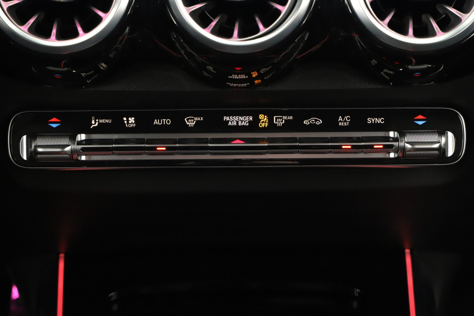 Mercedes-Benz GLB - 2025