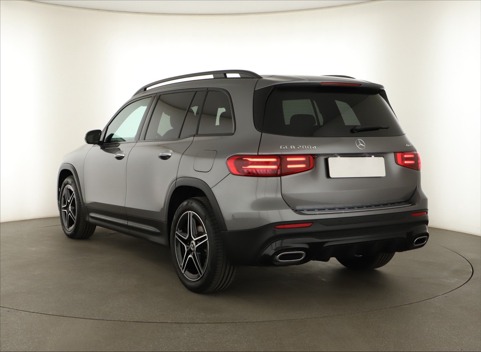 Mercedes-Benz GLB - 2025