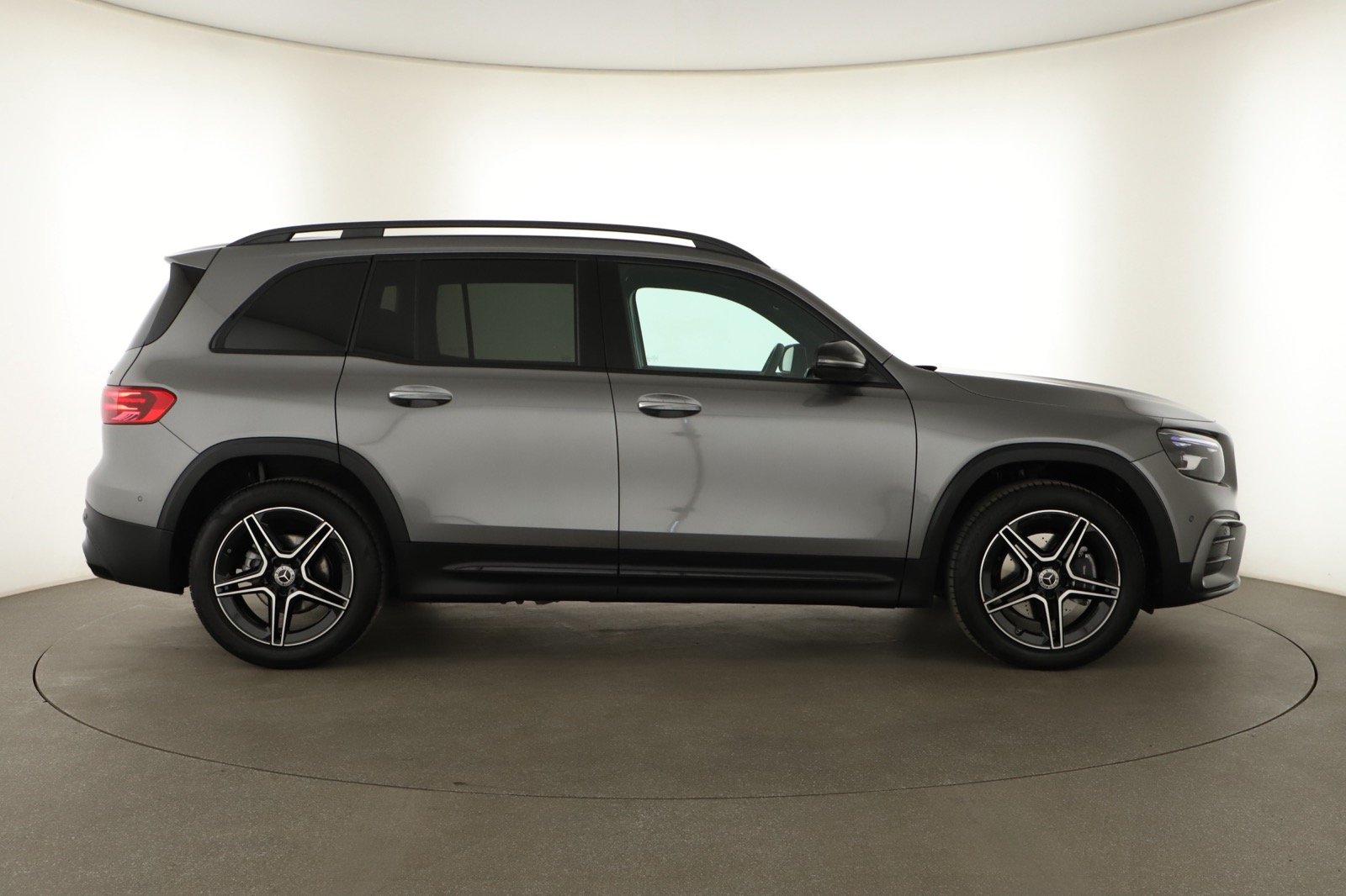Mercedes-Benz GLB - 2025