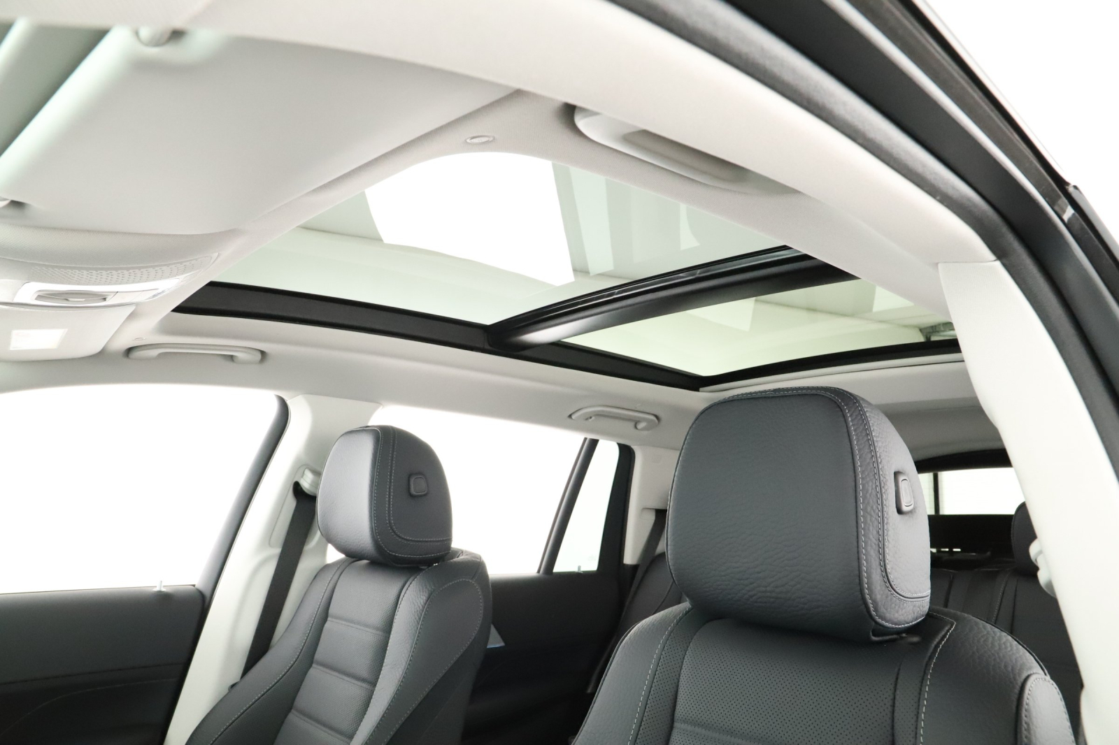 Mercedes - Benz GLS - 2025