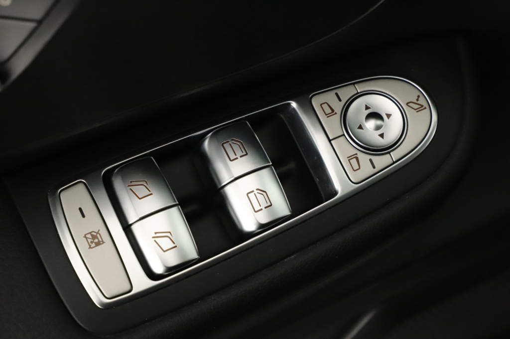 Mercedes-Benz V