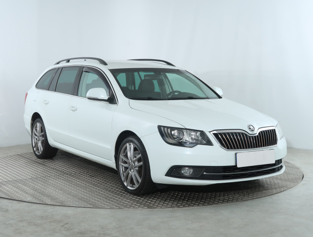 Škoda Superb 2015
