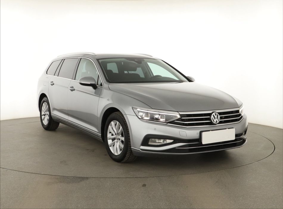 Volkswagen Passat - 2020