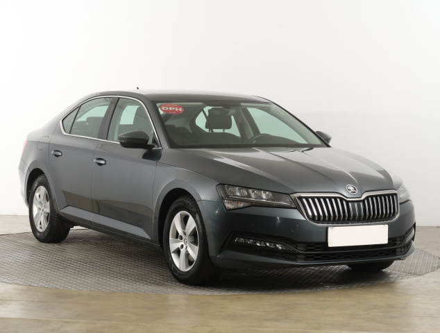 Škoda Superb 2021