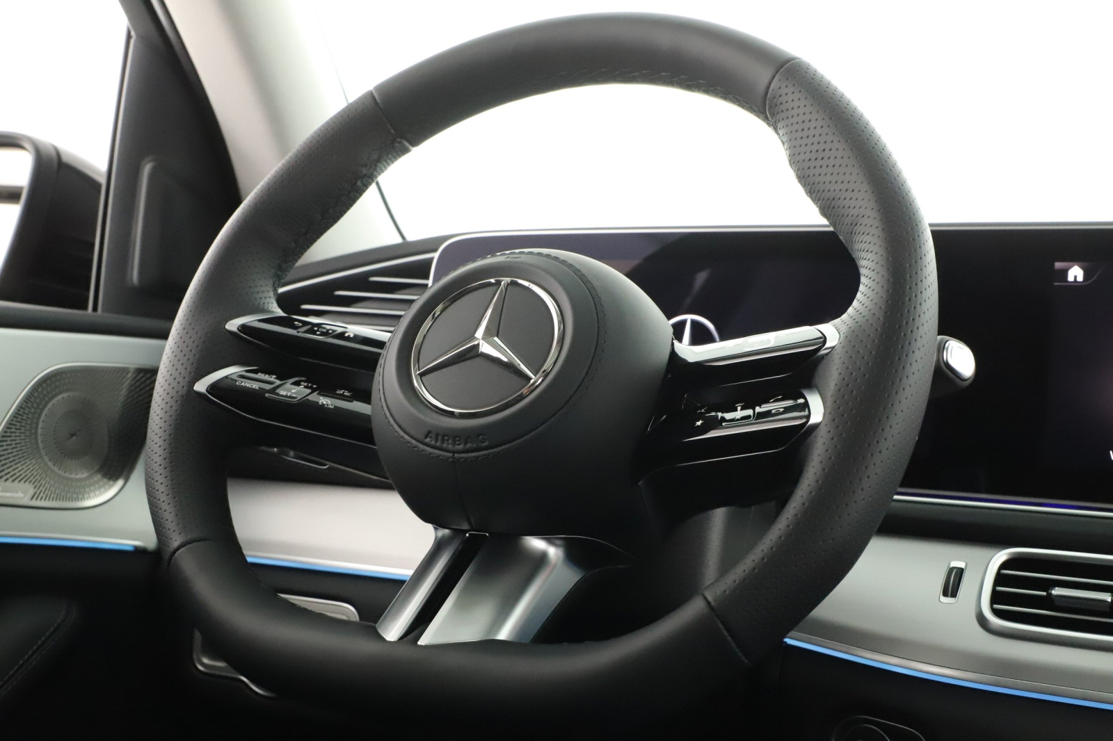 Mercedes-Benz GLS - 2025