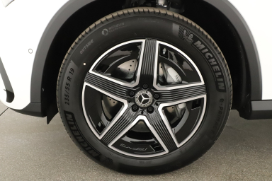 Mercedes-Benz GLC - 2025