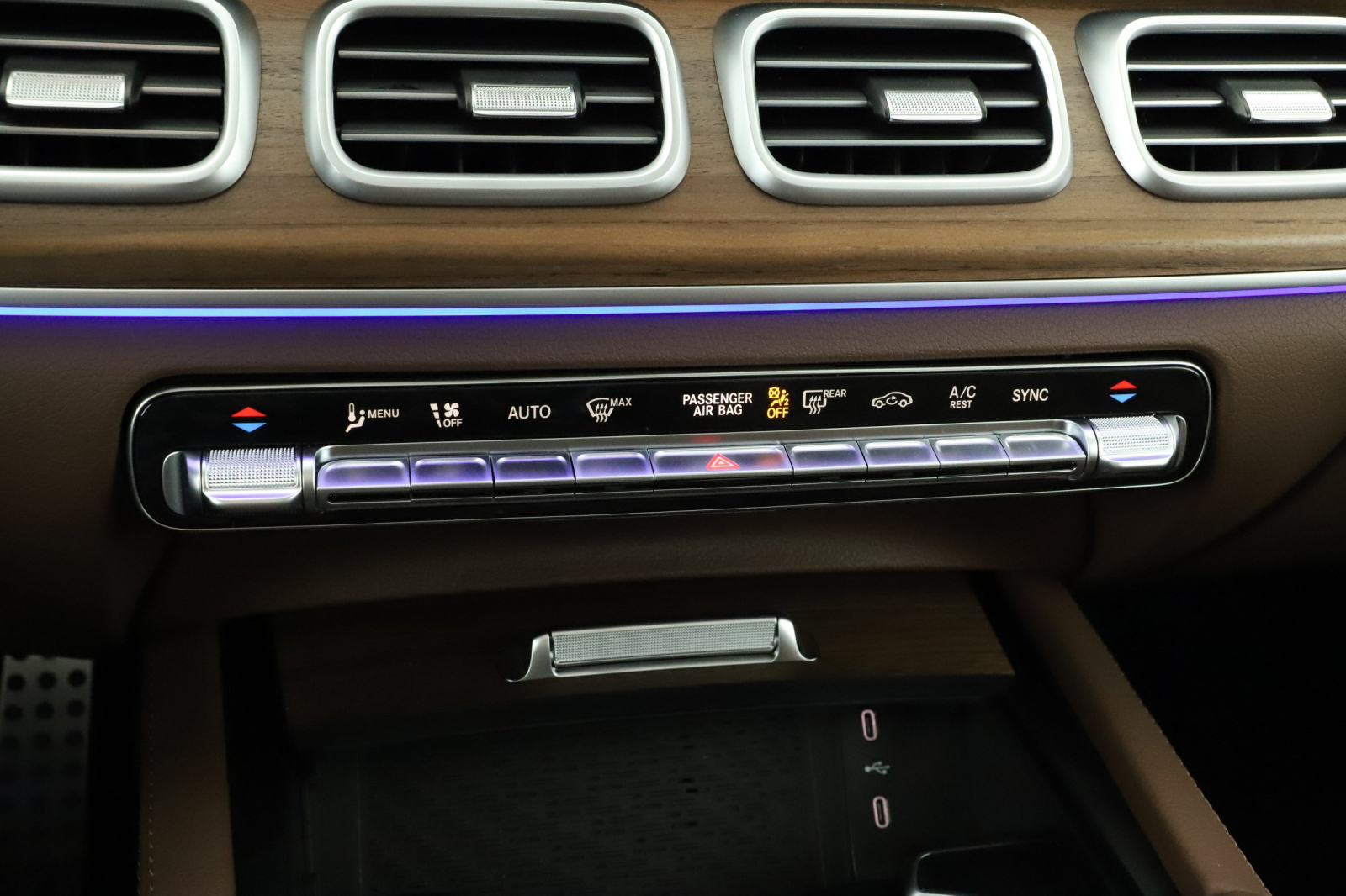 Mercedes-Benz GLS - 2025