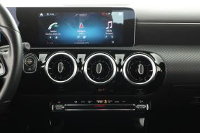 Mercedes-Benz A - 2018