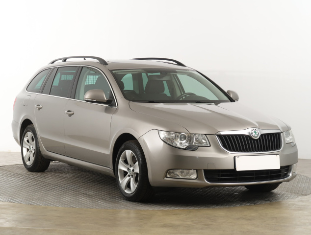 Škoda Superb 2013