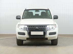 Mitsubishi Pajero - 2017