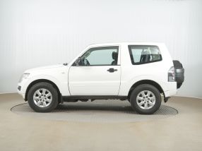 Mitsubishi Pajero - 2017