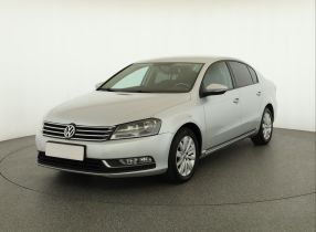 Volkswagen Passat - 2013
