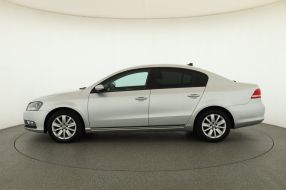 Volkswagen Passat - 2013