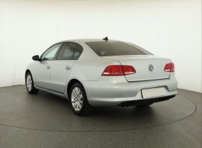 Volkswagen Passat - 2013