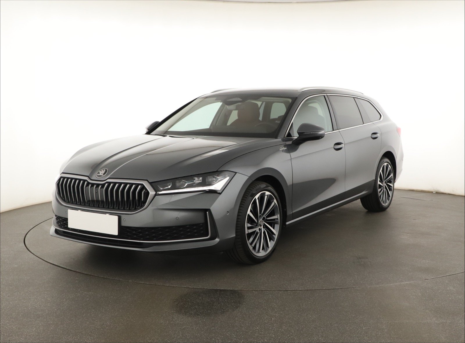 Škoda Superb - 2025