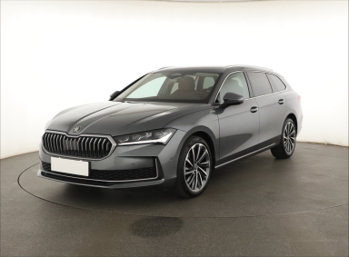 Škoda Superb - 2025