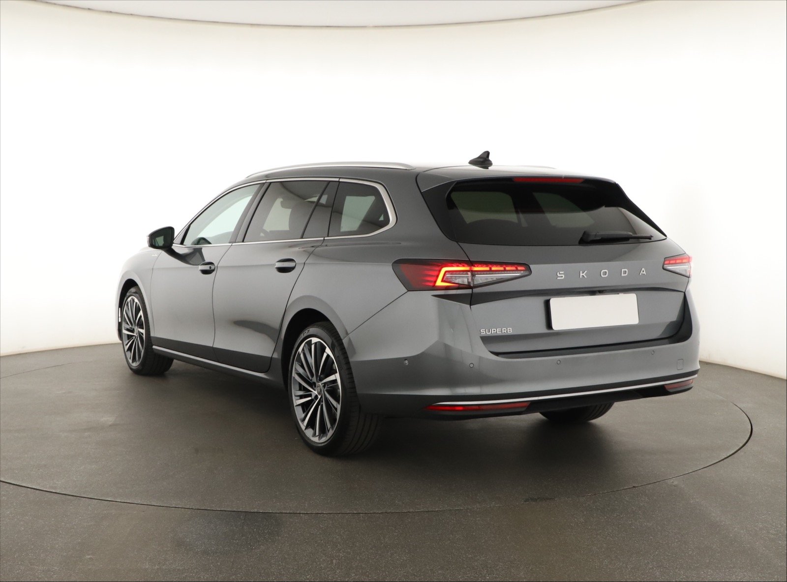 Škoda Superb - 2025
