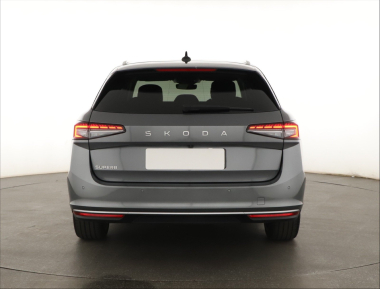Škoda Superb - 2025