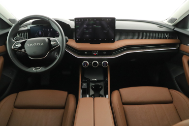 Škoda Superb - 2025