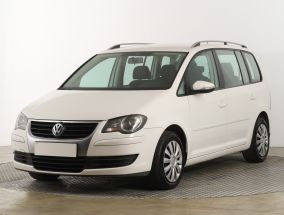 Volkswagen Touran - 2010