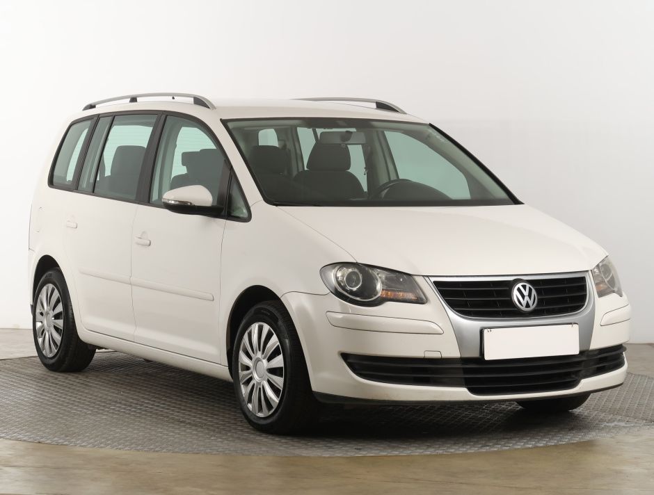 Volkswagen Touran - 2010