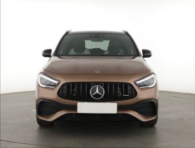 Mercedes-Benz GLA - 2021