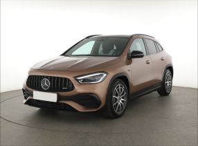 Mercedes-Benz GLA - 2021