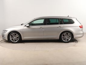 Volkswagen Passat - 2015