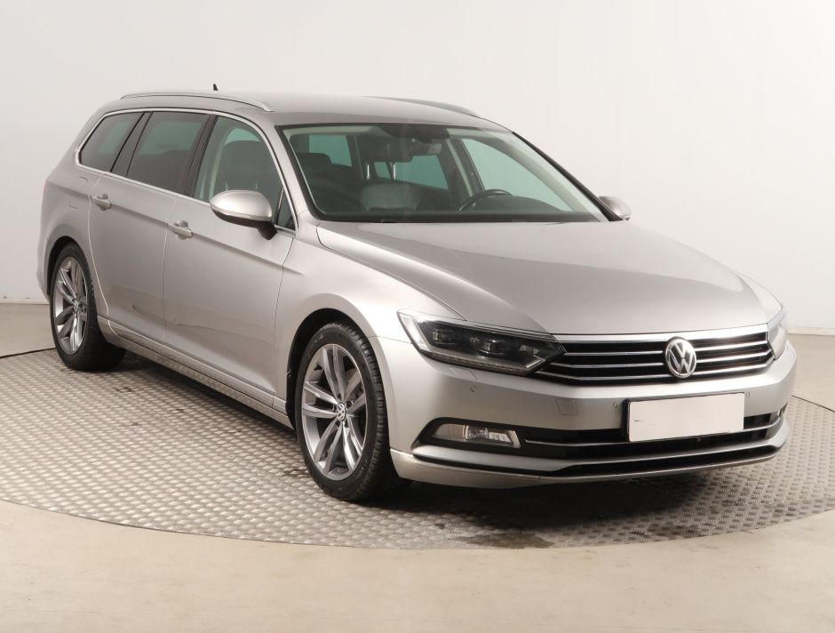 Volkswagen Passat - 2015