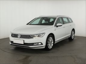 Volkswagen Passat - 2015