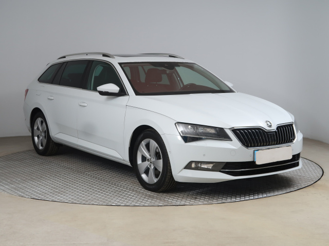 Škoda Superb, 2016