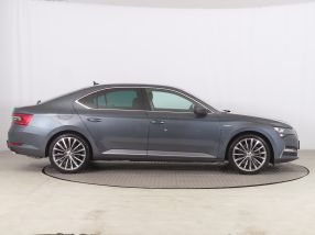 Škoda Superb - 2022