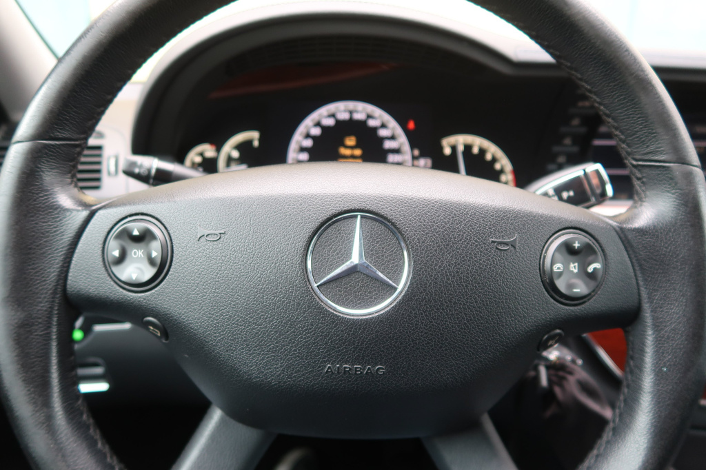 Mercedes-Benz S