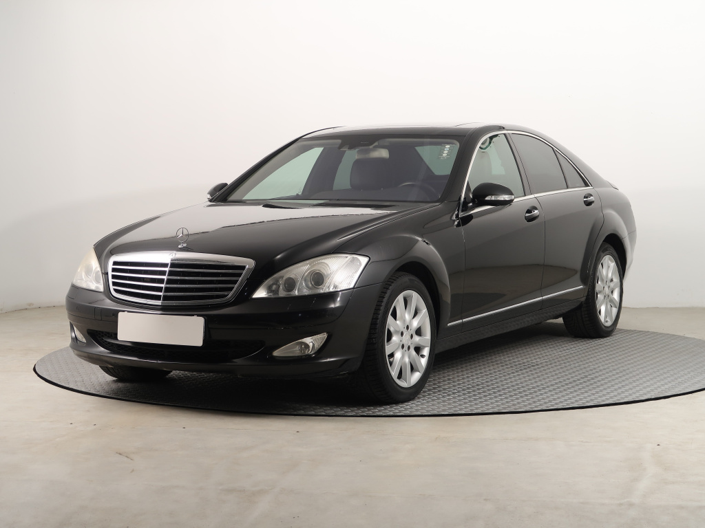 Mercedes-Benz S