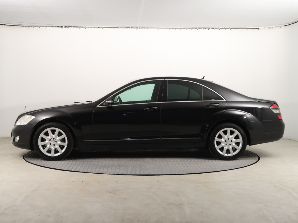 Mercedes-Benz S