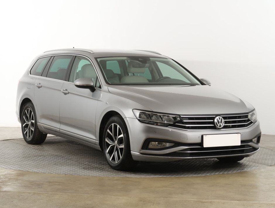 Volkswagen Passat - 2020