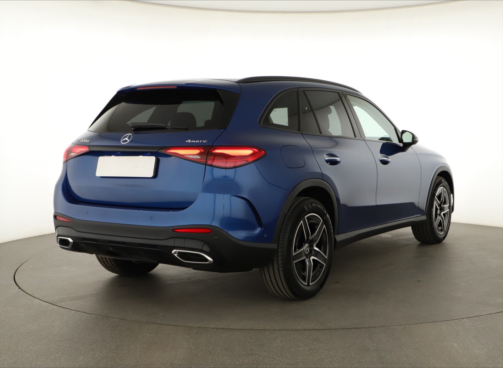 Mercedes-Benz GLC - 2025