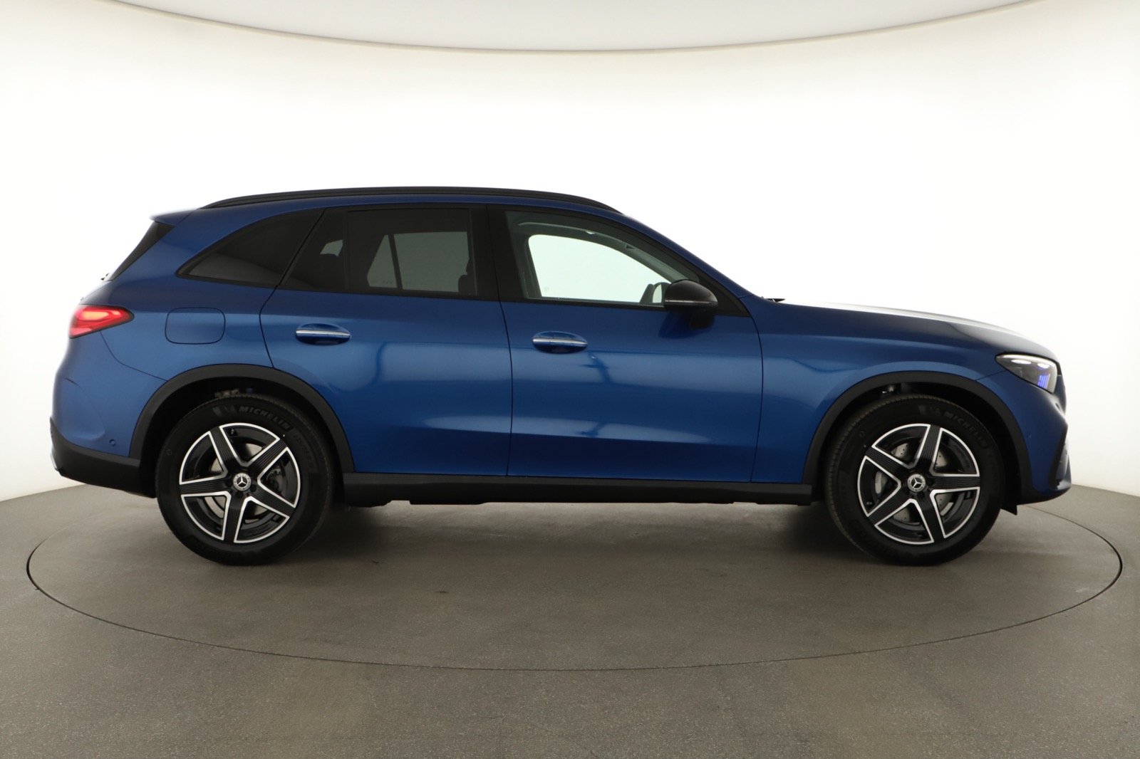 Mercedes-Benz GLC - 2025