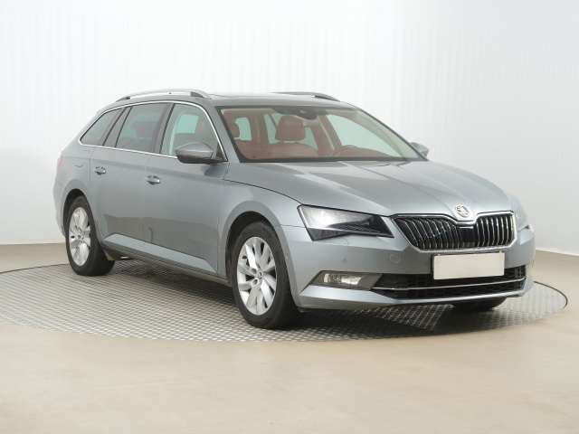 Škoda Superb, 2015