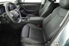 Škoda Superb - 2025