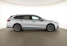 Škoda Superb - 2025